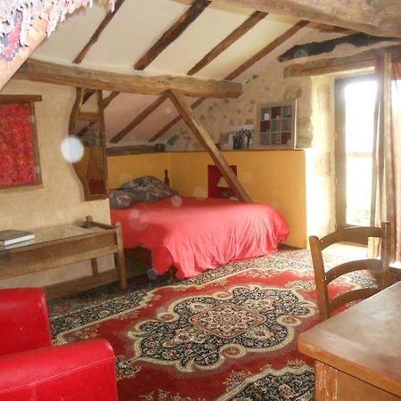 Joli Bois Bed and Breakfast Montrollet Εξωτερικό φωτογραφία