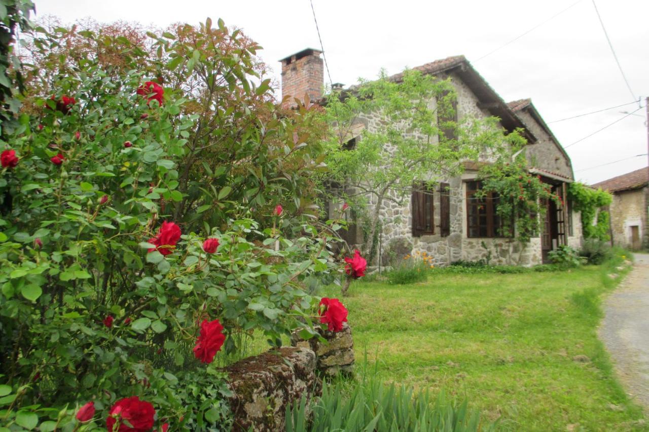 Joli Bois Bed and Breakfast Montrollet Εξωτερικό φωτογραφία