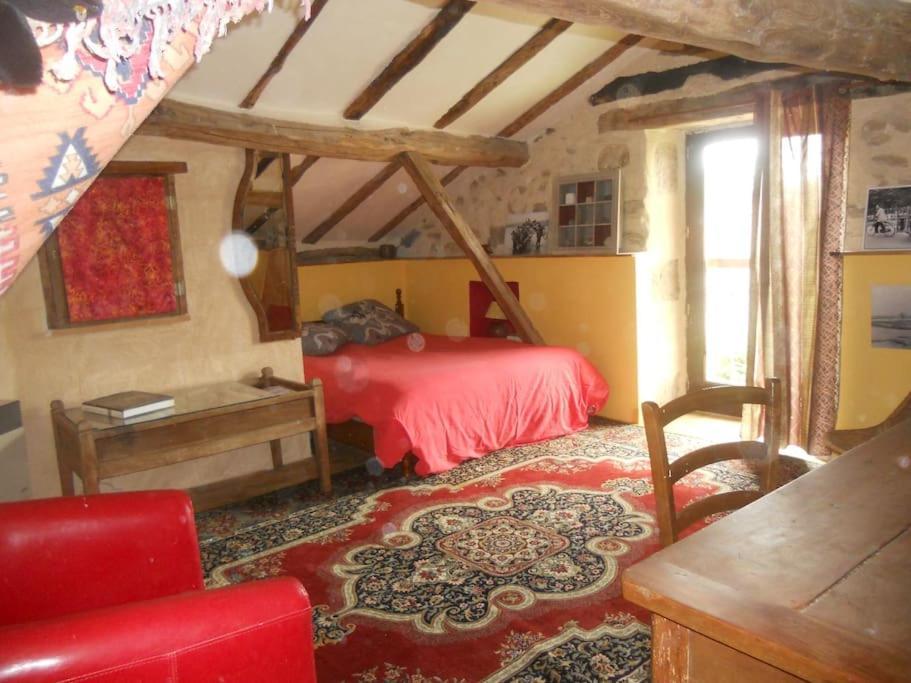 Joli Bois Bed and Breakfast Montrollet Εξωτερικό φωτογραφία